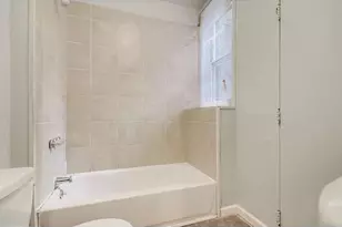 2002 E York St, Philadelphia, PA 19125 - Photo 7