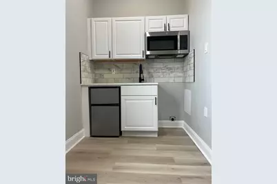 2224 S Broad Street #3RD FL FRONT, Philadelphia, PA 19145 - Photo 3