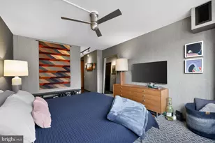 1326 Spruce St, Philadelphia, PA 19107 - Photo 21