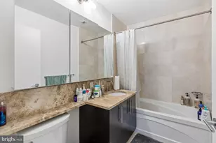 1425 Locust St, Philadelphia, PA 19102 - Photo 17