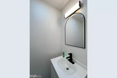 660 N 36th Street, Philadelphia, PA 19104 - Photo 5