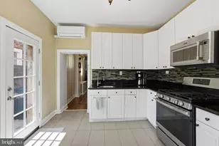 1929 N Howard St, Philadelphia, PA 19122 - Photo 9