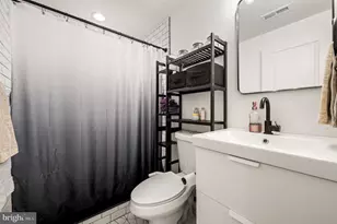 2061 McClellan St, Philadelphia, PA 19145 - Photo 9