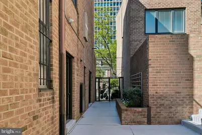 130 Spruce Street #23B, Philadelphia, PA 19106 - Photo 21