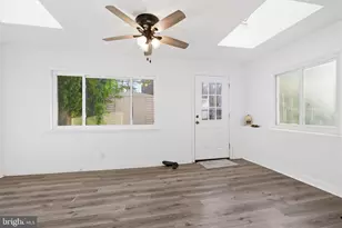 2754 Clayton St, Philadelphia, PA 19152 - Photo 27