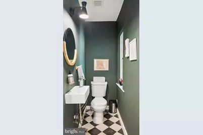 1821 S 10th Street, Philadelphia, PA 19148 - Photo 13