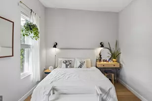 1821 S 10th St, Philadelphia, PA 19148 - Photo 33