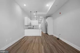 910 N 17th St, Philadelphia, PA 19130 - Photo 7