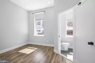 910 N 17th St, Philadelphia, PA 19130 - Photo 17
