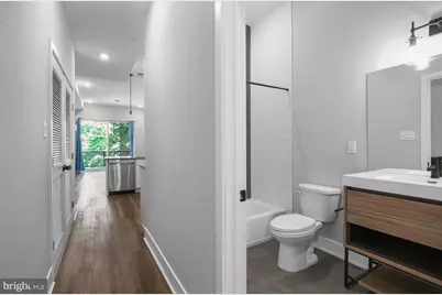 910 N 17th Street #2, Philadelphia, PA 19130 - Photo 11