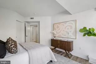 1034 Spruce St, Philadelphia, PA 19107 - Photo 21