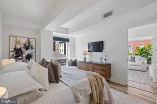 1034 Spruce St, Philadelphia, PA 19107 - Photo 15