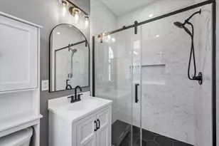1910 Webster St, Philadelphia, PA 19146 - Photo 25