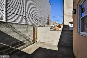 1930 S 6th St, Philadelphia, PA 19148 - Photo 13