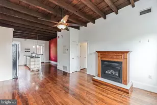 1911 Green St, Philadelphia, PA 19130 - Photo 7