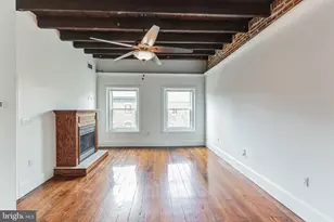 1911 Green St, Philadelphia, PA 19130 - Photo 9