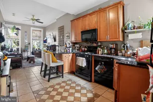 2424 Poplar St, Philadelphia, PA 19130 - Photo 7