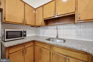 1817 Spruce St, Philadelphia, PA 19103 - Photo 7