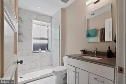 2126 Locust Street #4F, Philadelphia, PA 19103 - Photo 17