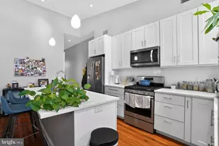 2126 Locust St, Philadelphia, PA 19103 - Photo 9