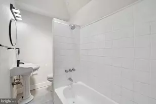 2510 S Carroll St, Philadelphia, PA 19142 - Photo 13
