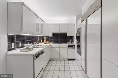 202 W Rittenhouse Square #3302, Philadelphia, PA 19103 - Photo 9