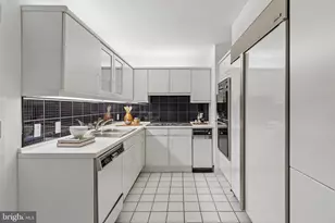 202 W Rittenhouse Square, Philadelphia, PA 19103 - Photo 9