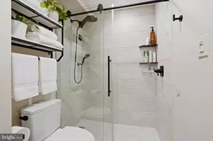 200 Locust St, Philadelphia, PA 19106 - Photo 25