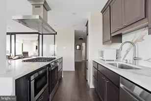 200 Locust St, Philadelphia, PA 19106 - Photo 17