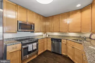 717 S Chris Columbus Blvd, Philadelphia, PA 19147 - Photo 13