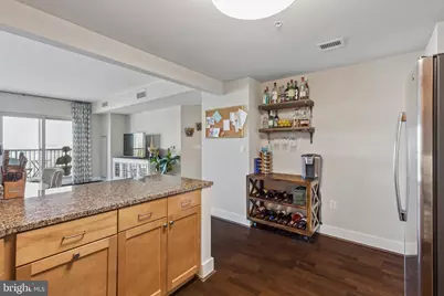 717 S Chris Columbus Boulevard #1411, Philadelphia, PA 19147 - Photo 17