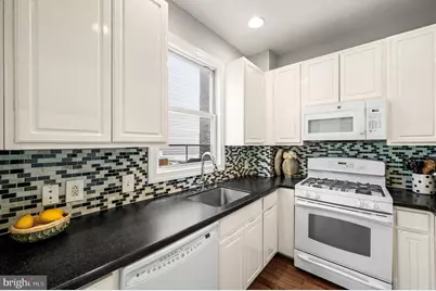929 S 18th Street, Philadelphia, PA 19146 - Photo 11