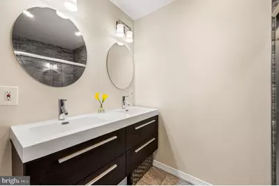 929 S 18th Street, Philadelphia, PA 19146 - Photo 19