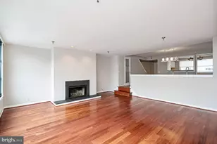 7 N Columbus Blvd, Philadelphia, PA 19106 - Photo 1