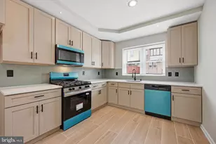 7018 Forrest Ave, Philadelphia, PA 19138 - Photo 3