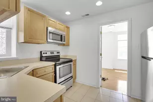 1526 Brown St, Philadelphia, PA 19130 - Photo 5