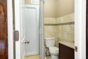 672 N 33rd St, Philadelphia, PA 19104 - Photo 37