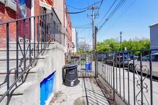 672 N 33rd St, Philadelphia, PA 19104 - Photo 3
