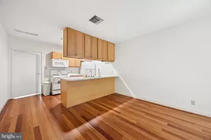 1100 Vine St, Philadelphia, PA 19107 - Photo 3