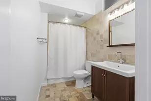 832 N 20th St, Philadelphia, PA 19130 - Photo 23