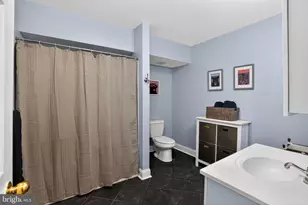 2246 Christian St, Philadelphia, PA 19146 - Photo 29