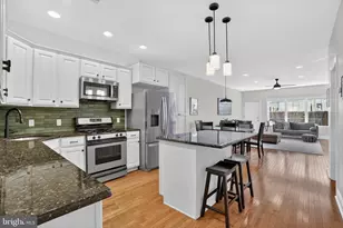 2246 Christian St, Philadelphia, PA 19146 - Photo 5