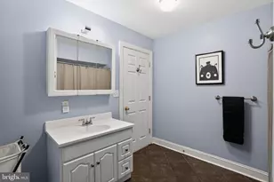 2246 Christian St, Philadelphia, PA 19146 - Photo 31