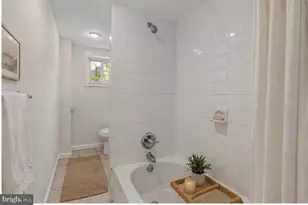1033 S Cleveland St, Philadelphia, PA 19146 - Photo 15