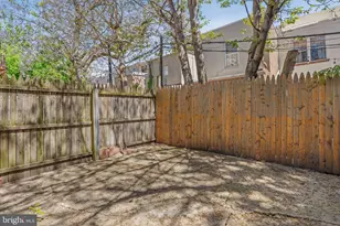1033 S Cleveland St, Philadelphia, PA 19146 - Photo 9