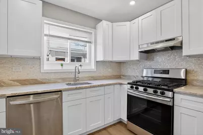 2422 S Iseminger Street, Philadelphia, PA 19148 - Photo 7
