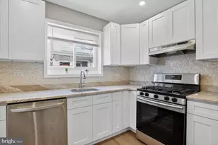 2422 S Iseminger St, Philadelphia, PA 19148 - Photo 7