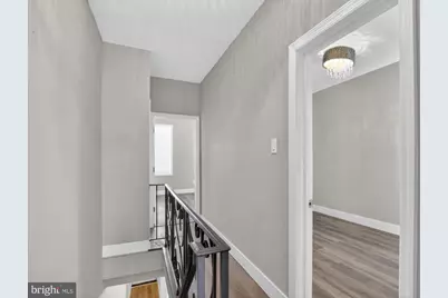 2422 S Iseminger Street, Philadelphia, PA 19148 - Photo 11