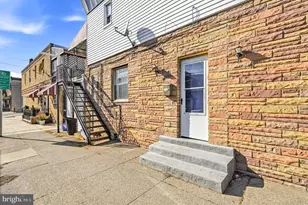 1946 S Iseminger St, Philadelphia, PA 19148 - Photo 5