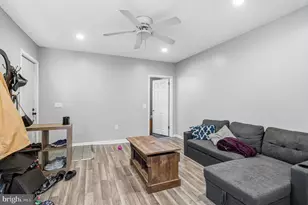 1946 S Iseminger St, Philadelphia, PA 19148 - Photo 7